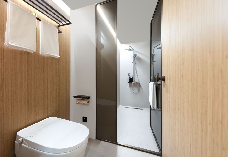 套房（智能客控+商务茶桌+小冰箱）