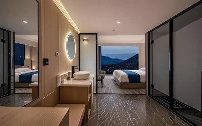 Sunlew Lychen | Pleasant Guanshanhu Cityscape Select Hotel (Guiyang North Railway Station) Hotels in 