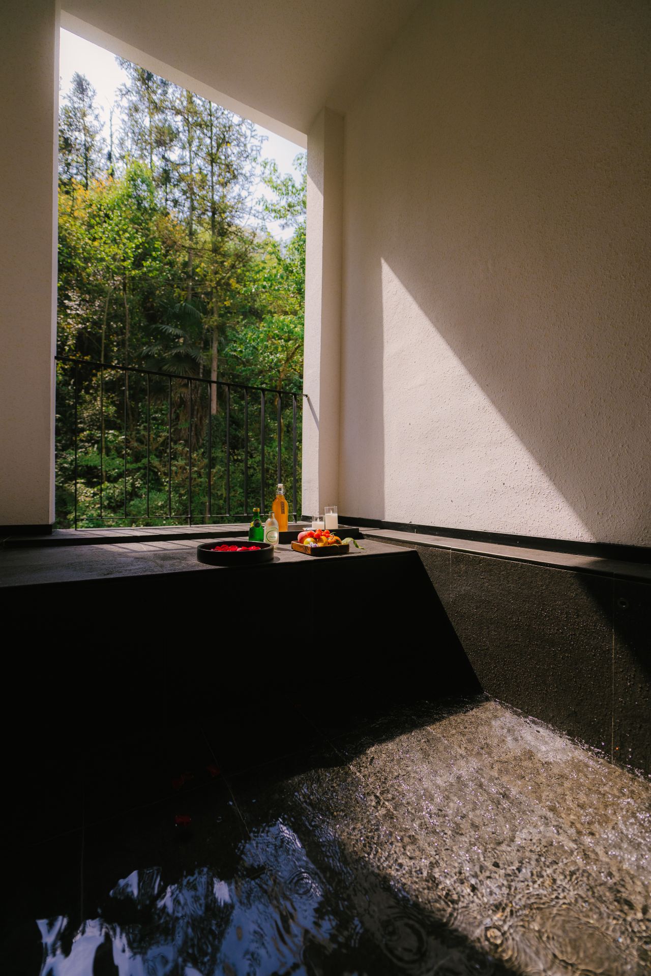 Featured Room， - Mountain-View (Double Bed)