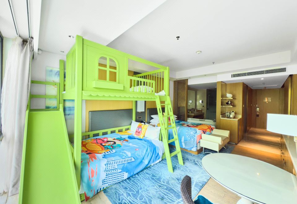 星奇宝贝亲子主题家庭房【带高低床】