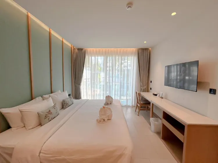 ห้องสวีทพูลวิวแบบ 1 ห้องนอน