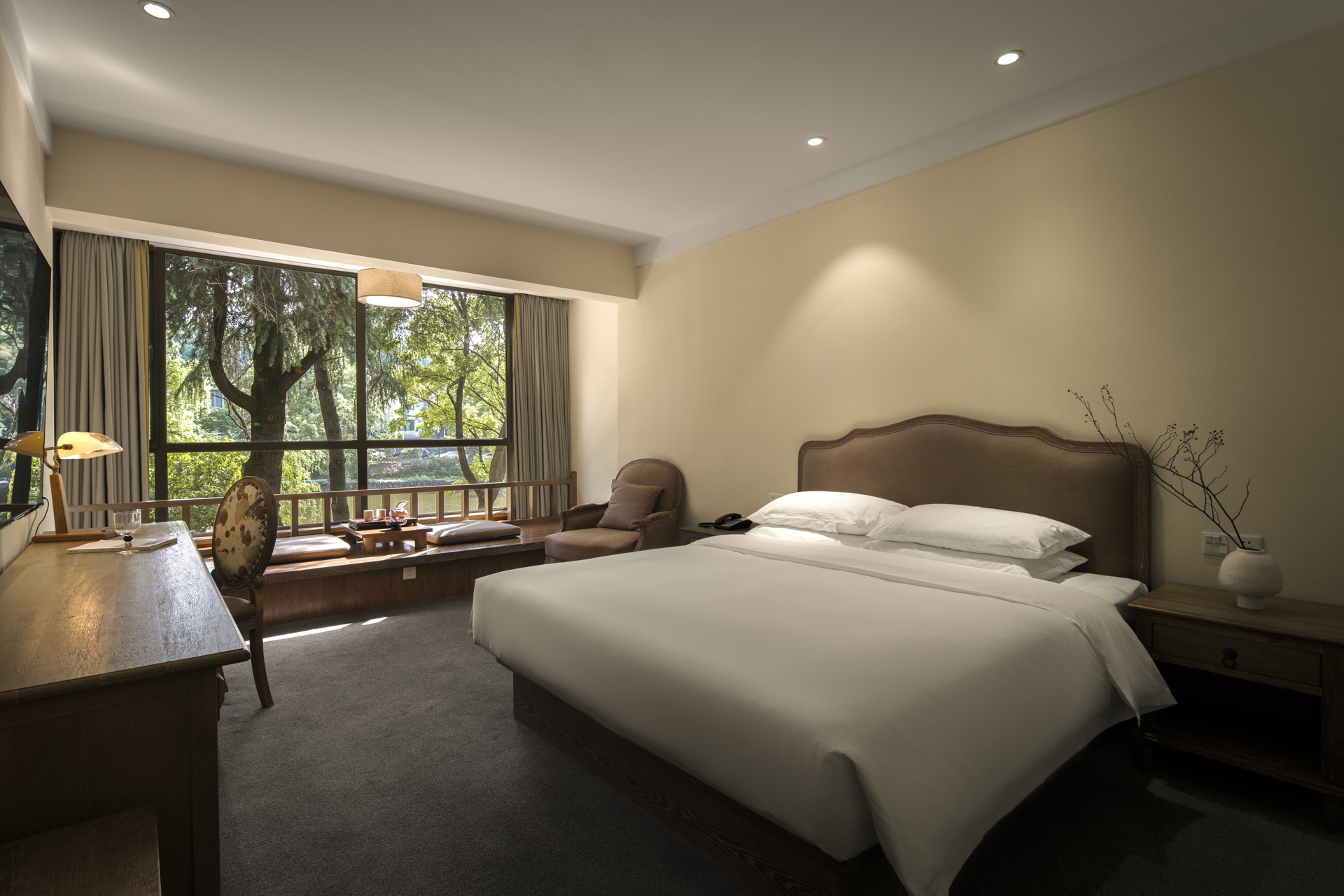 West Lake Vishwa ResortBuilding 1 豪华榻榻米大床房