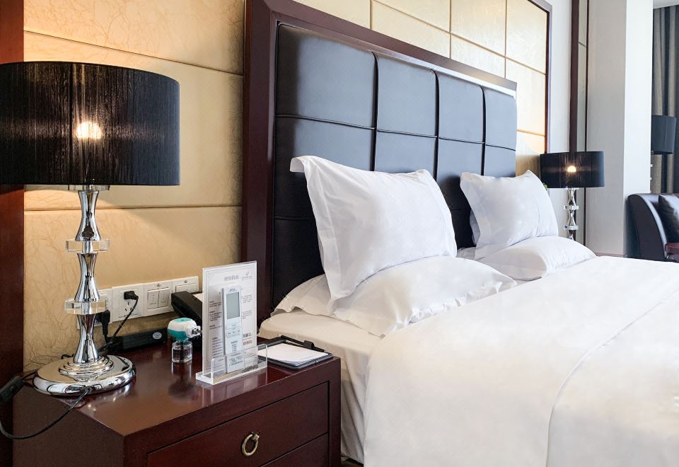 0压按摩床套房（智能马桶+康养小屋+零压按摩床垫）