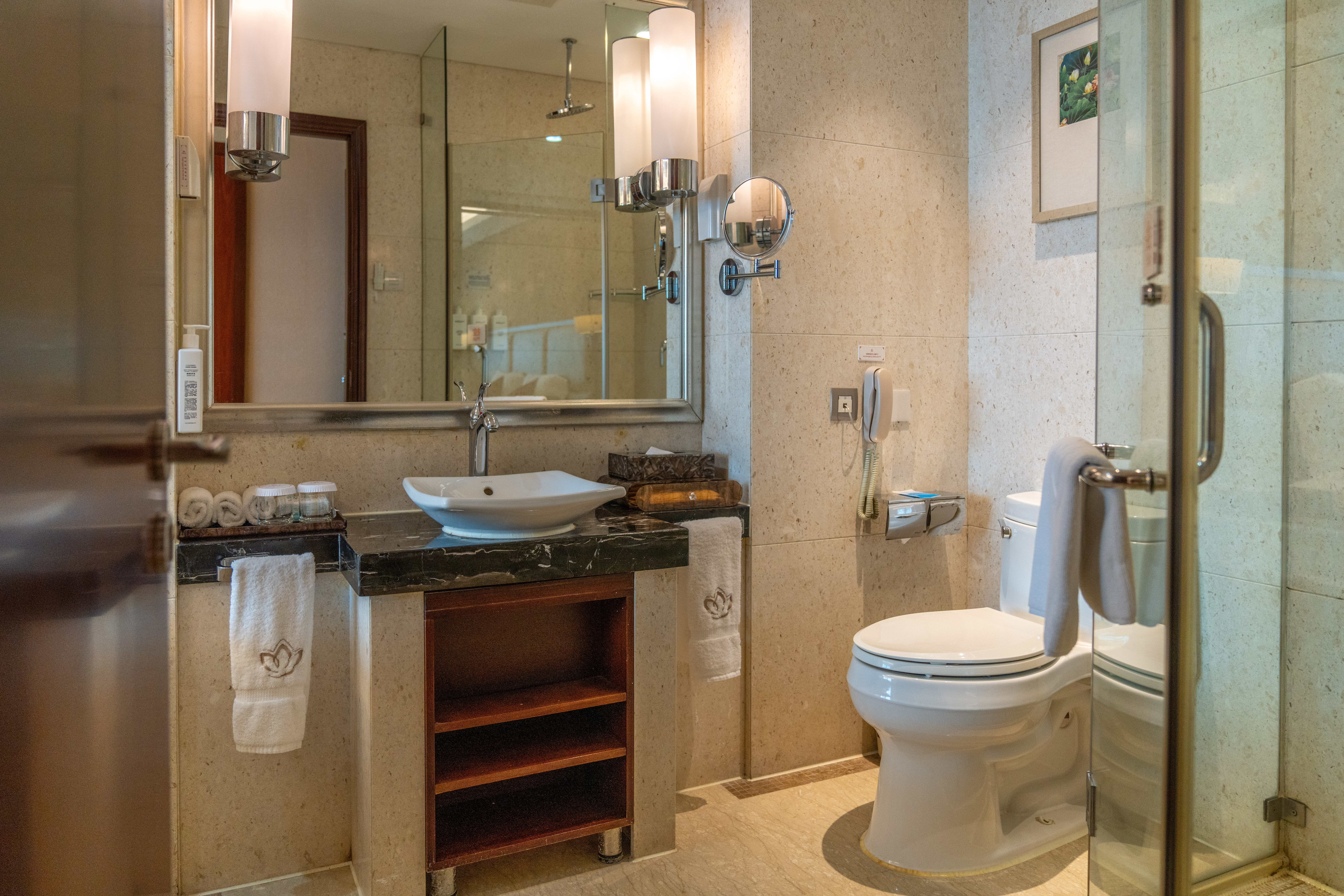 貴賓樓超級大床房