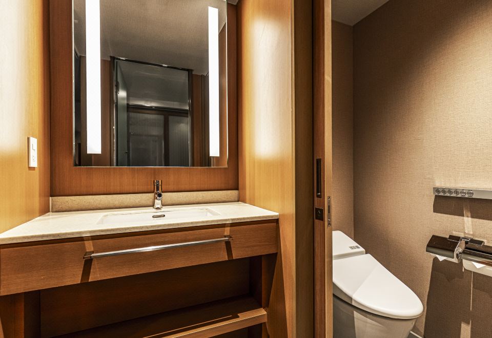 行政豪華特大床房天空樹側帶景觀浴缸