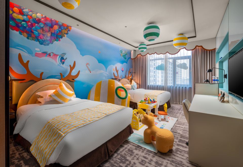 糖果飞屋主题双床房（鱼嘴小屋丨玩具桌丨空气净化器）