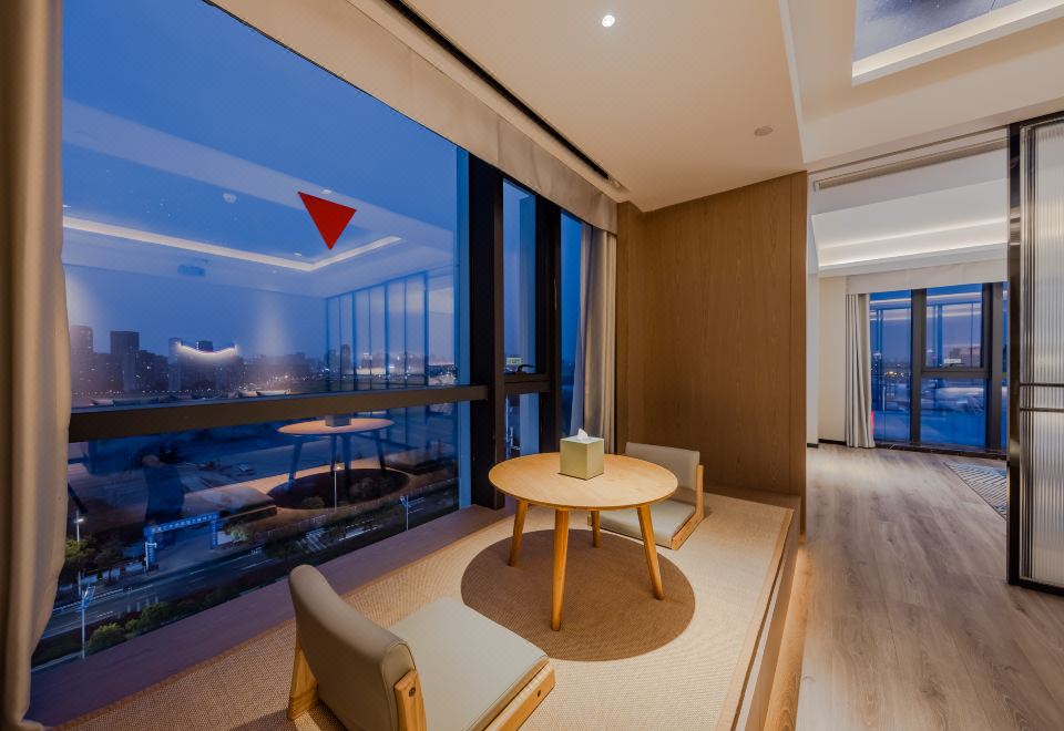 Featured Suite