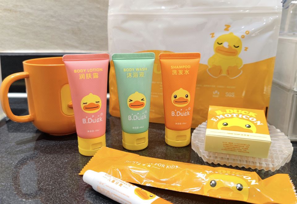 森林亲子大床房（落地窗+阳台+浴缸+扭扭车+滑梯）