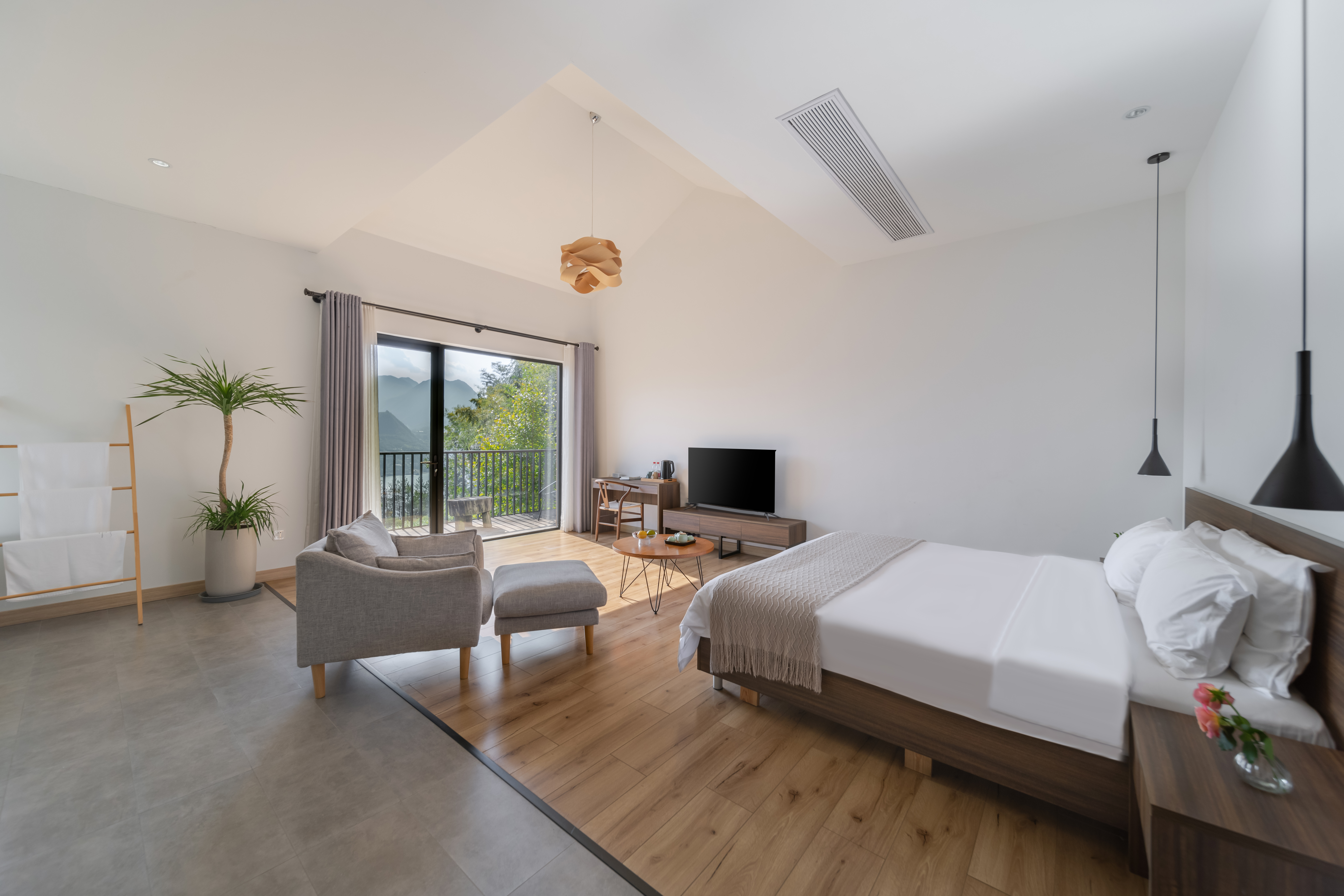 揽月湖景大床房（全景落地玻璃+浴缸）