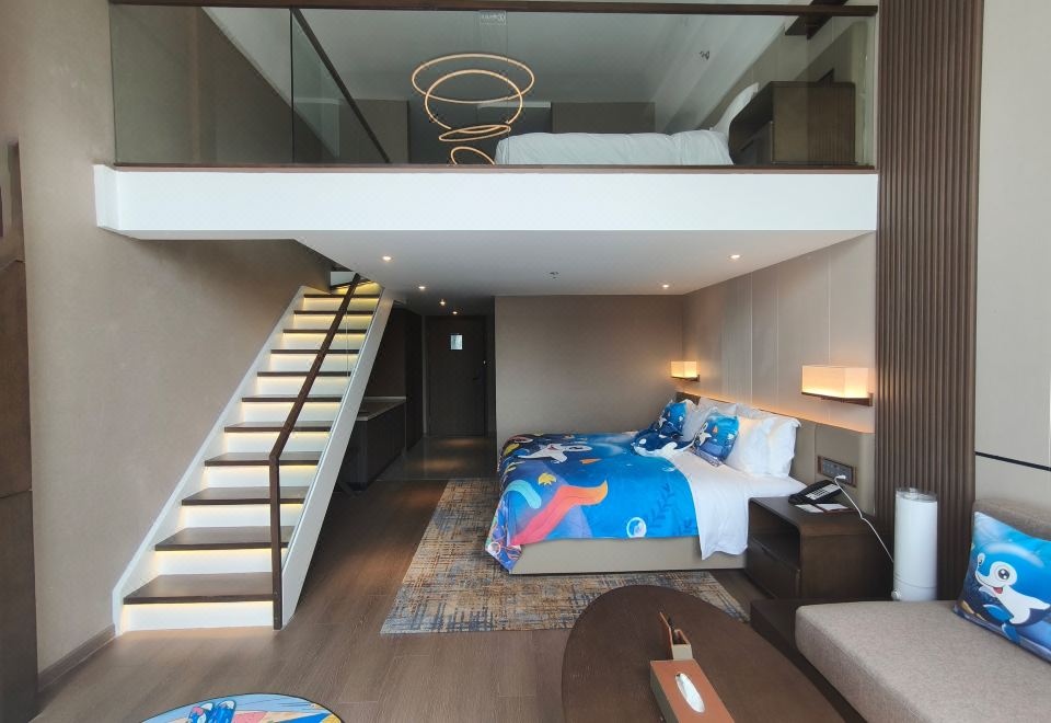 行政复式小童亲子房