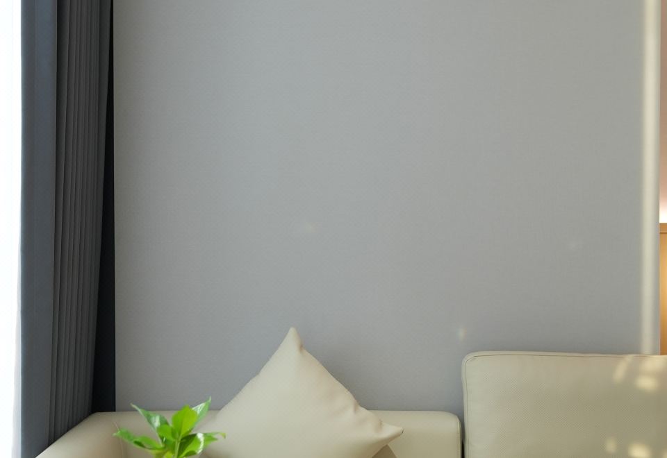 Wonderful Double Bed Room With Memory Mattress And Smart Control