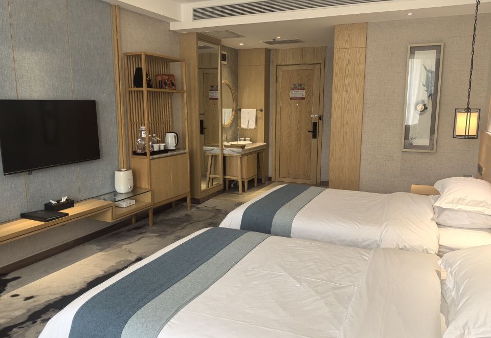 尊享·豪华双床房-明窗+电动窗帘