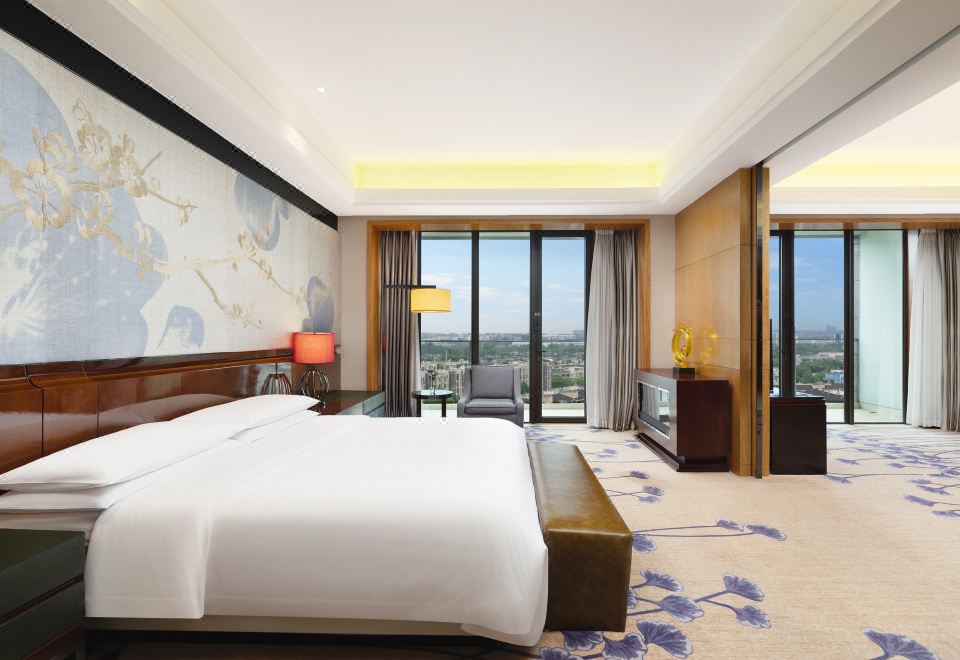 Crowne Plaza Chengdu West1 Bedroom Suite Balcony