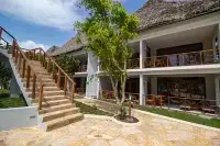Zanzibella Hotel & SPA Hotele w: 