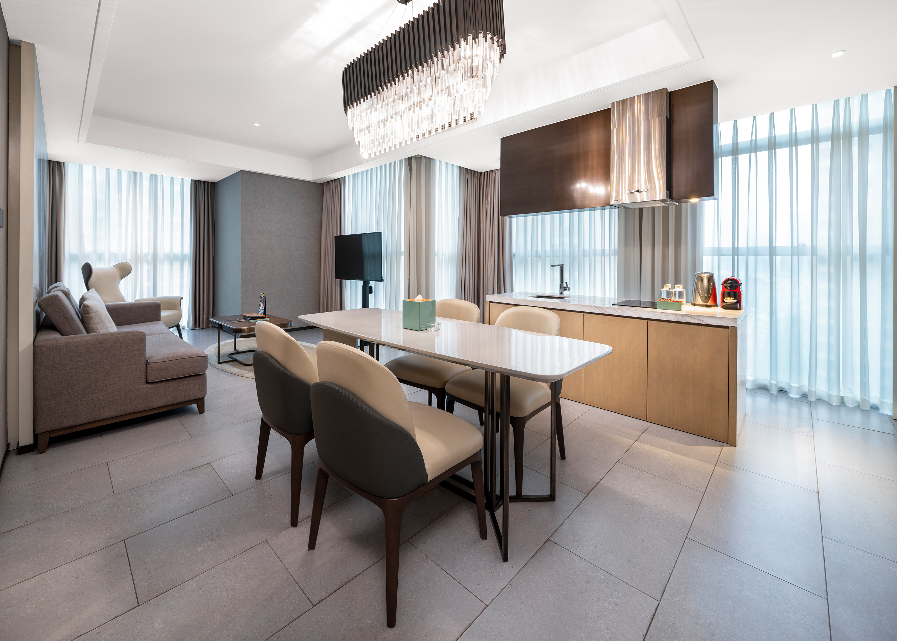 一居室豪华套房（全套厨具+戴森吹风机+欧舒丹洗护）