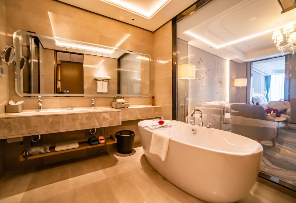 Oceantec Valley Hotel QingdaoDeluxe Executive Room - Sea-View (Double Bed)