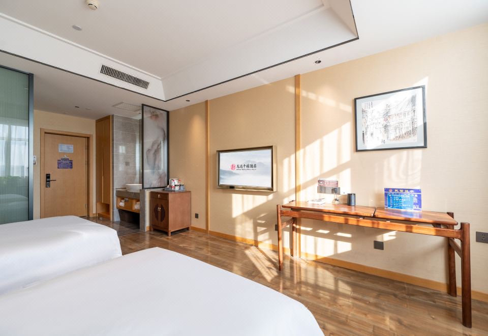 Comfy Sleep Twin Room (Smart Guest Control + Fridge + Pure Cotton Bedding)