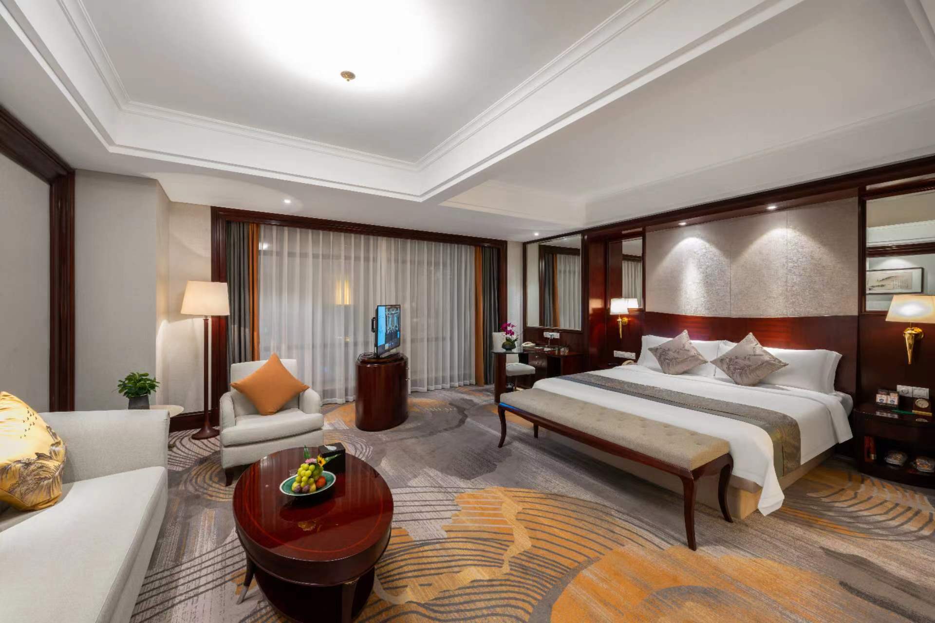 豪华商务大床房