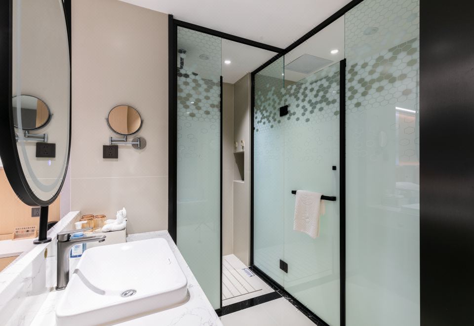 尊享·影院大床房（100寸巨幕高清投影丨青柠vip会员片源）