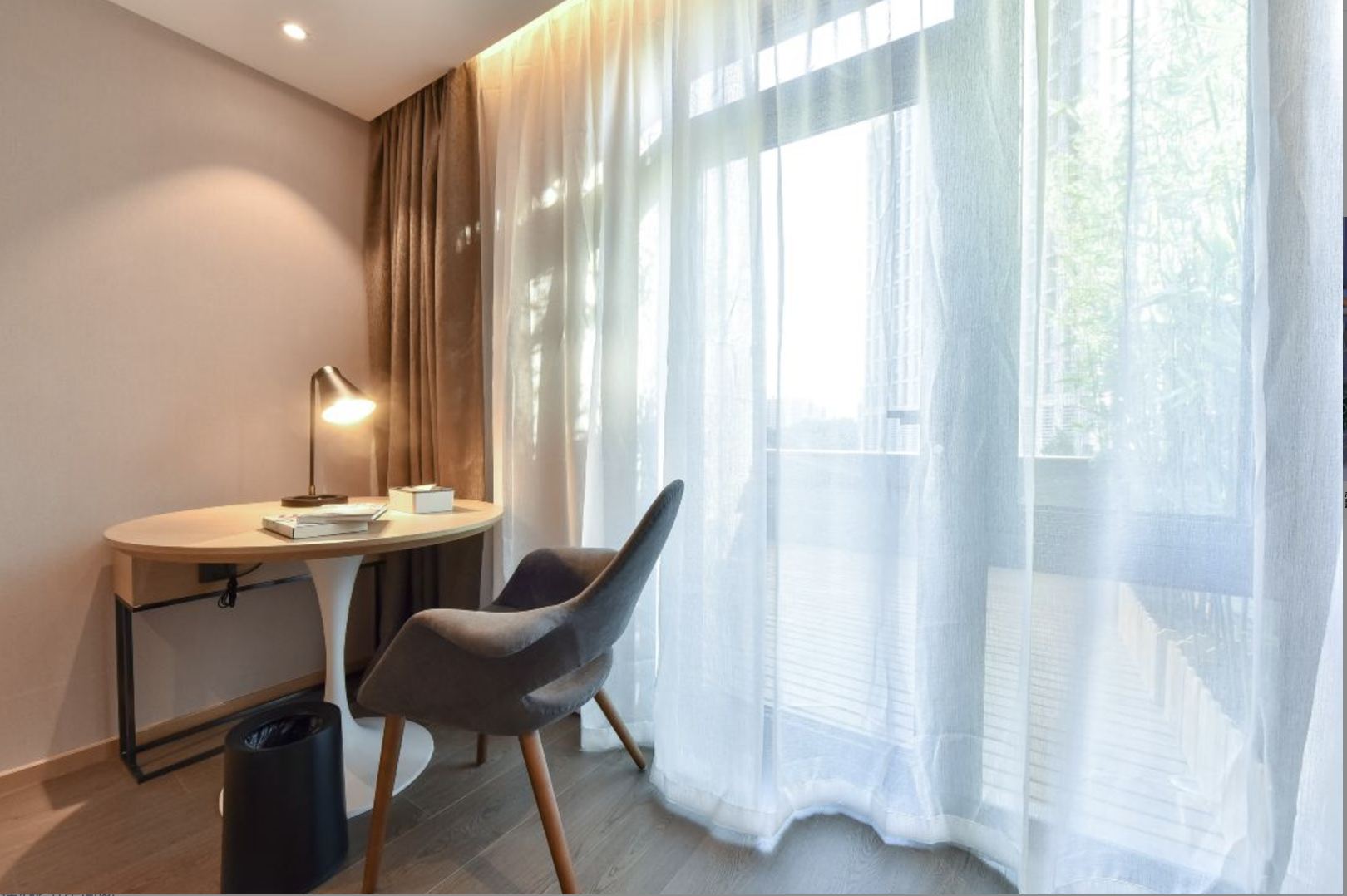 行政景觀雙床房-縱覽國貿夜景（露臺+加濕器+Minibar）