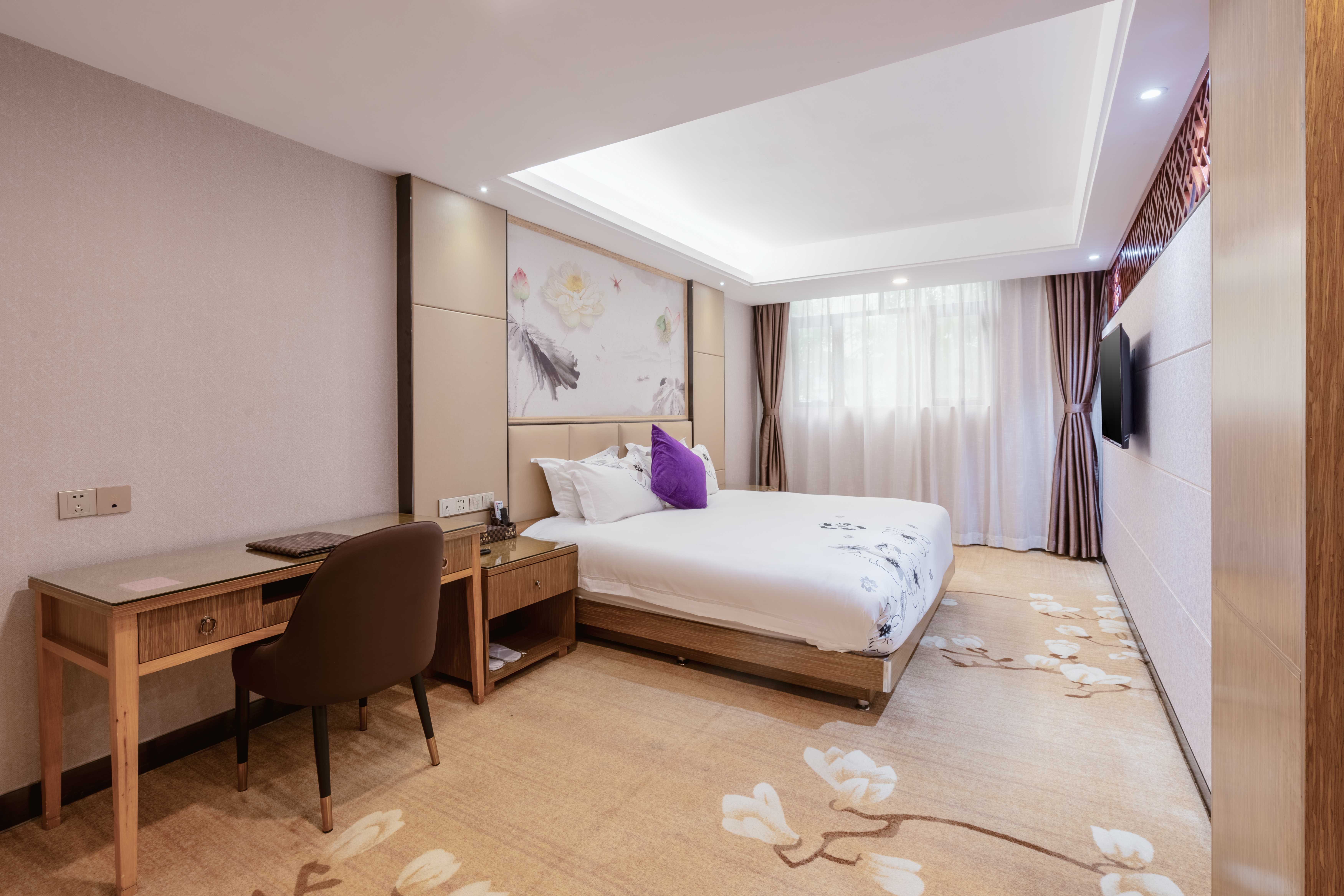 行政套房（小冰箱+保险柜+浴缸）