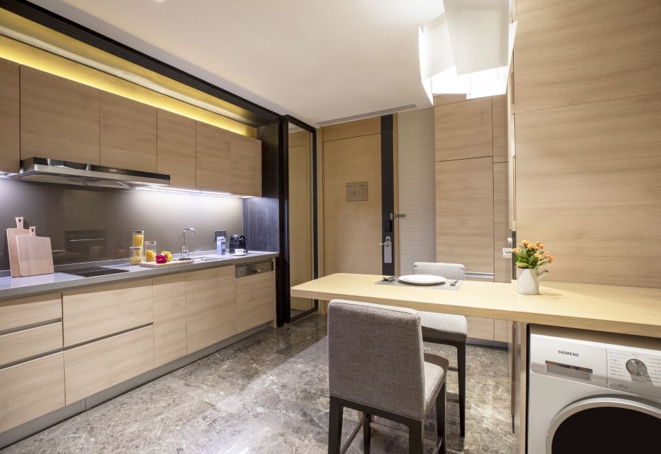 Ascott Central WuxiAudio-visual Deluxe One-Bedroom Suite (90-inch Projection Screen + XGIMI M03 Bluetooth Remote)