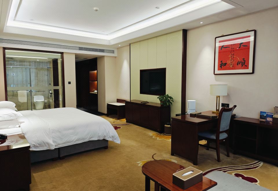 Tianhe Hotel DunhuangSpecial Queen Room