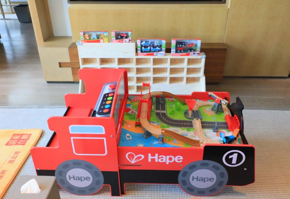 丝绸之路主题湖景套房