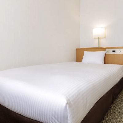 【喫煙】セミダブルルーム 13㎡　セミダブルベッド１台 西鉄イン黒崎 クーポン