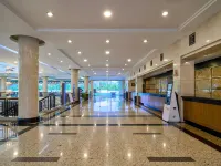 Hengdian World Studios · Grand Hotel (Near Qin Dynasty Palace & Riverside Scene Qingming Picture) Hotel a Dongyang