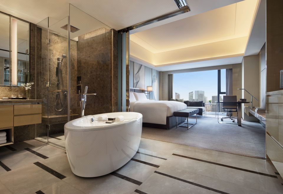 尊貴豪華大床房-盡覽繁華都市城景