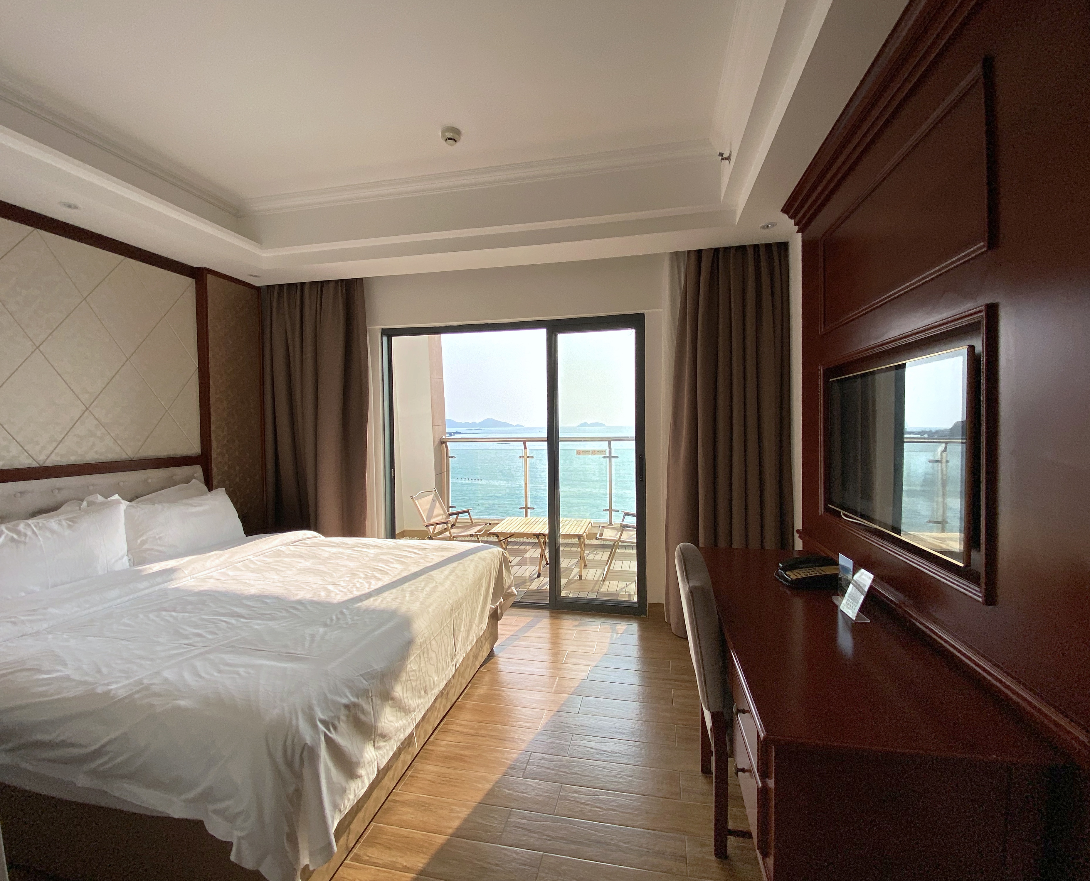 Aegean Hotel180度海景落日大床房（带阳台）