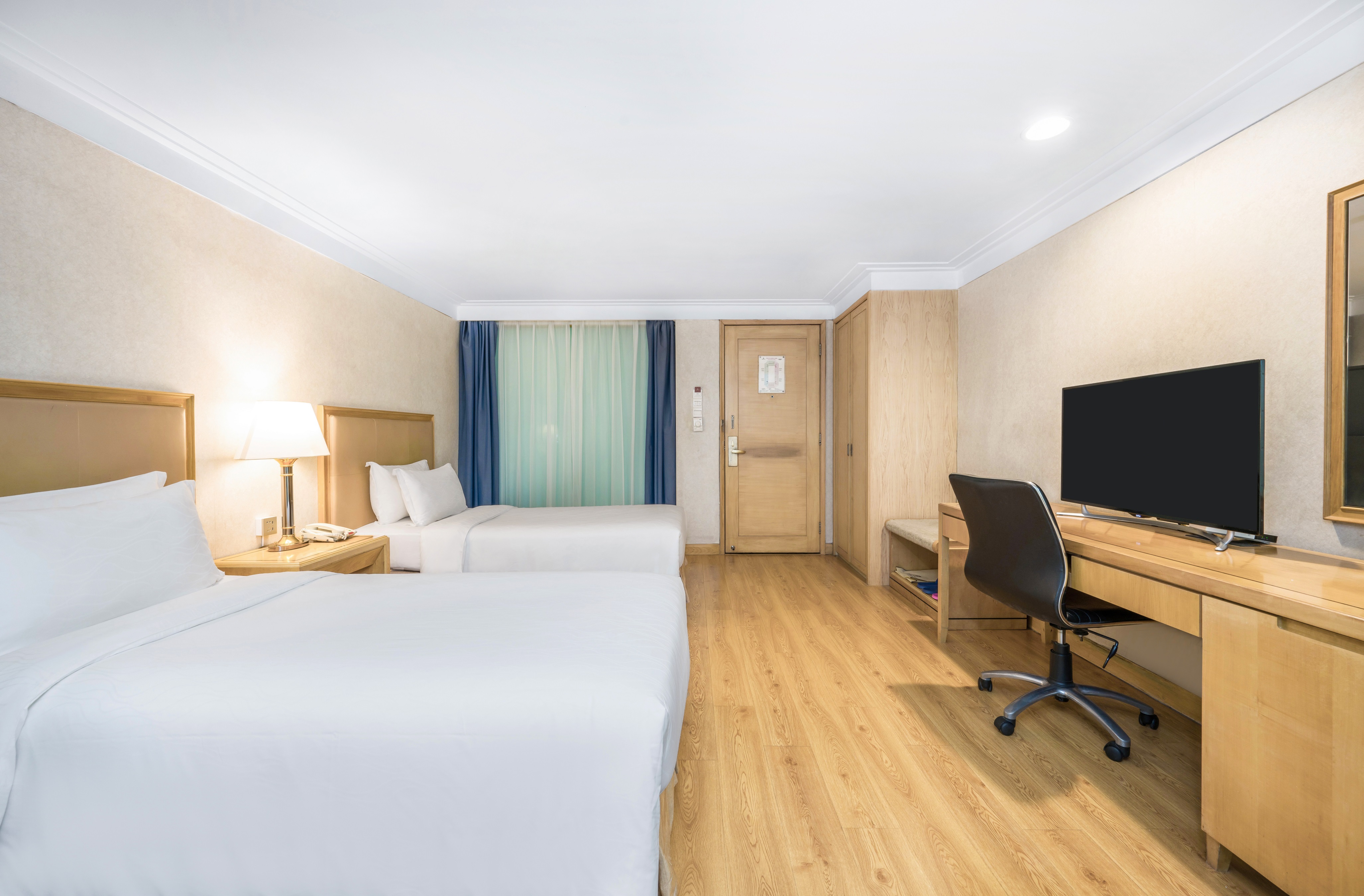 經濟雙床房-無窗