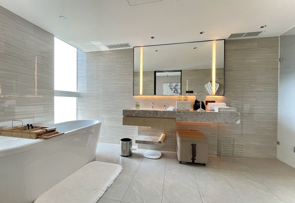 琥珀大床房（迷你冰箱+智能客控）