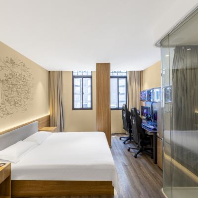 電競大床房[RTX3060Ti+32G內存+2K-144HZ顯示器] 心遠電競飯店（廈門中山路步行街輪渡碼頭店）優惠