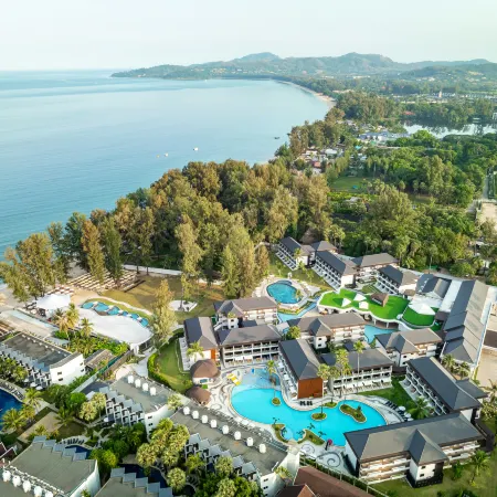 Amora Beach Resort Phuket