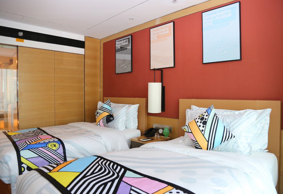 草莓音乐主题房