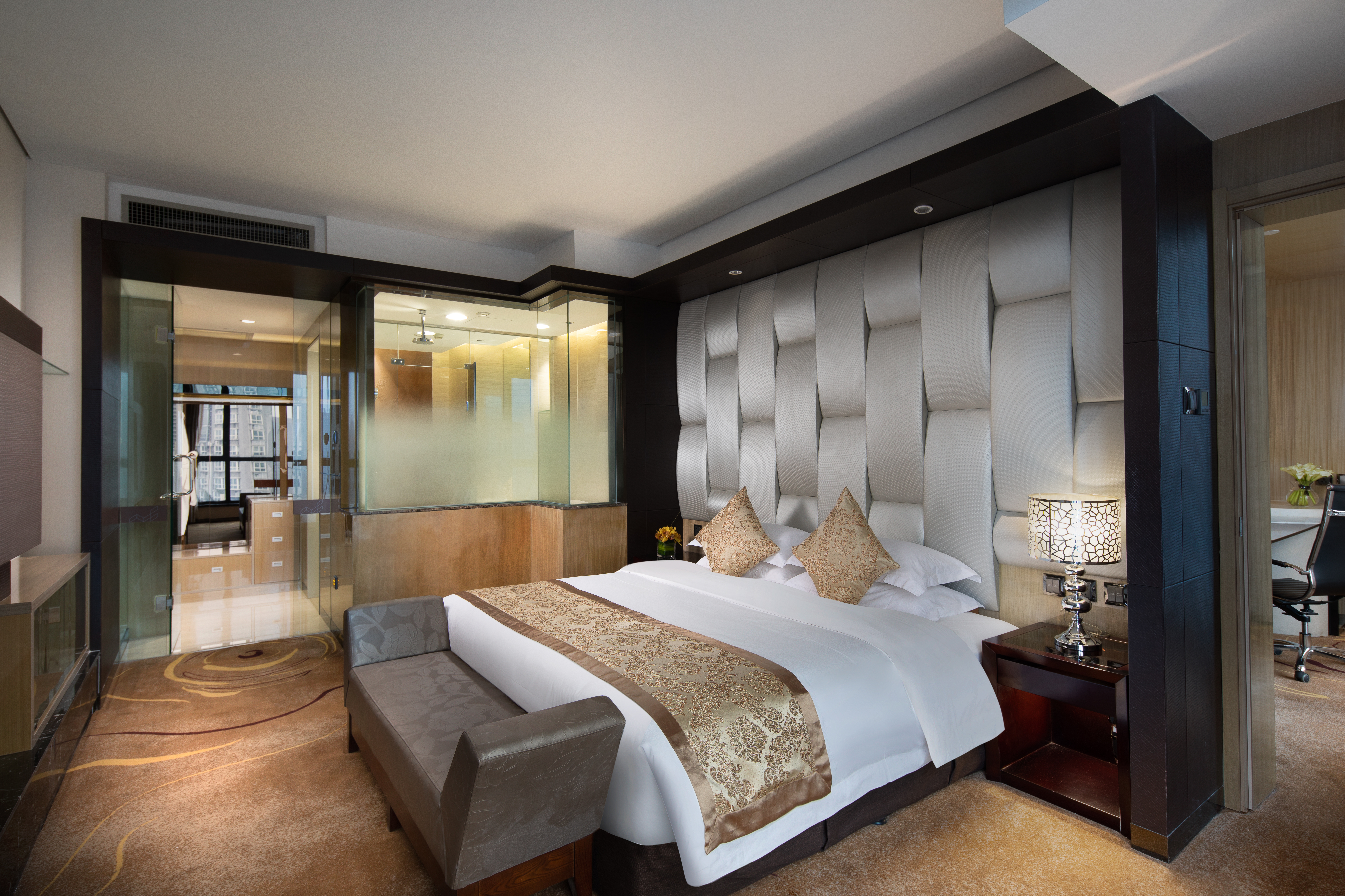 麻将套房（一室一厅+麻将机）