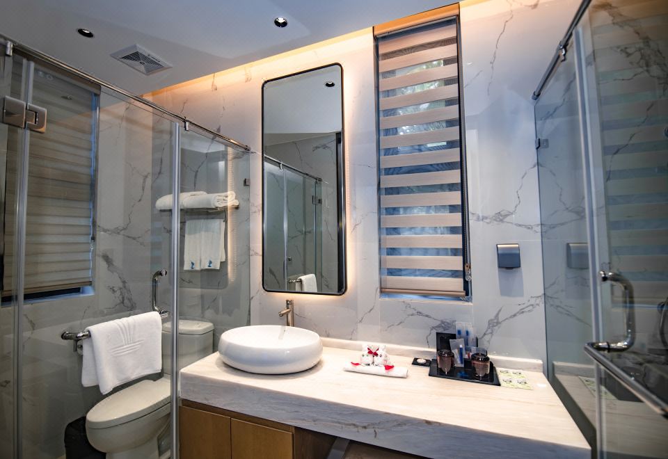 蝶型别墅三房两厅