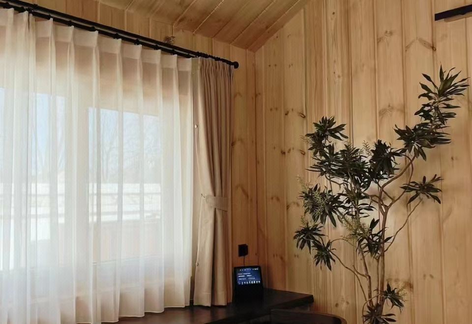 Beijing Placid Lake Resort HotelOne Bedroom Wooden House Around The Lake