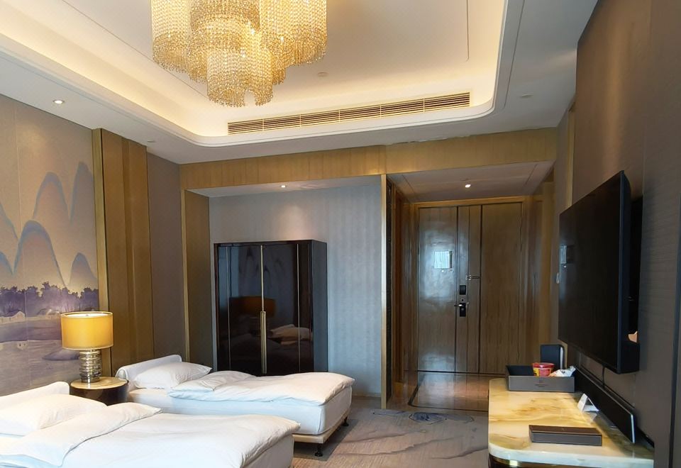 家庭套房 | Plus+四人双衞 |迷你荷里活床|