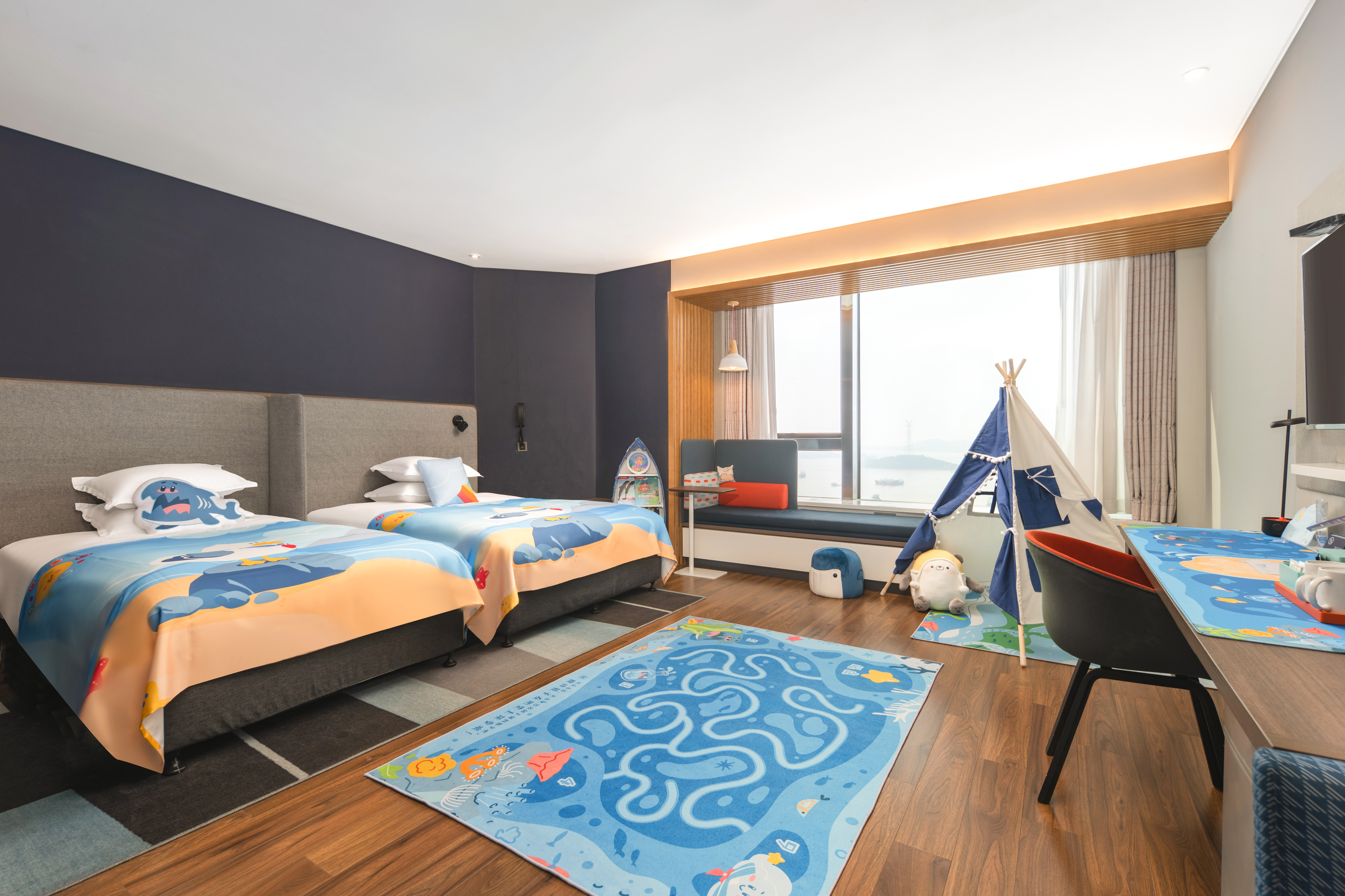 海洋開拓者主題海景親子房