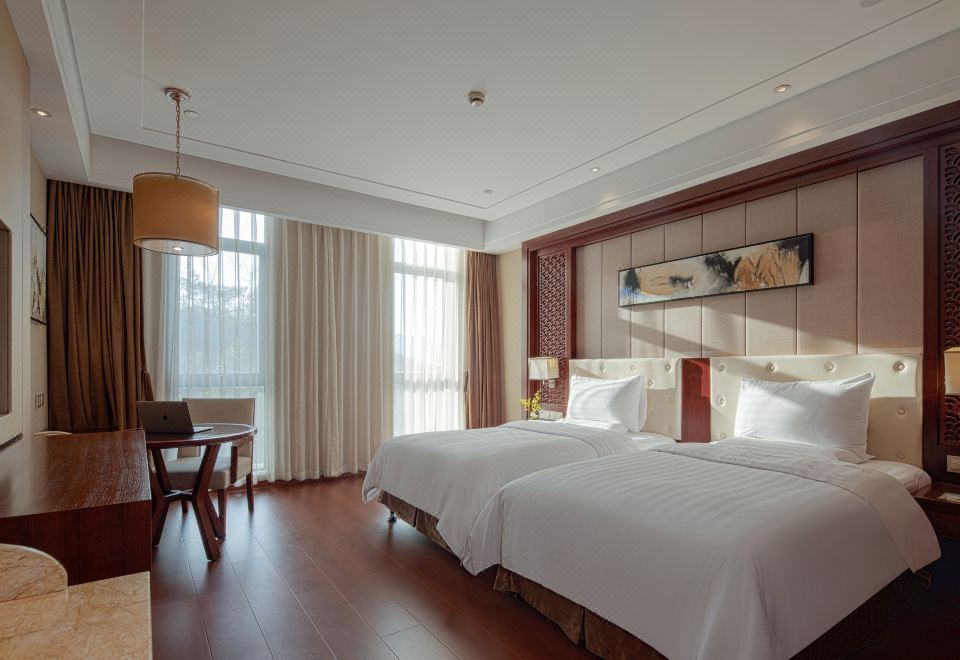 GRAND NEW CENTURY RESORT Siming Lake YuyaoDeluxe Mountain-view Twin Room