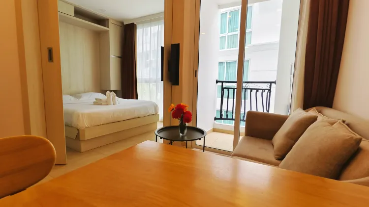 สวีท 1 ห้องนอนและ 1 ห้องนั่งเล่นแสนอบอุ่น