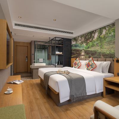 豪華商務大床房（手機投屏+貴妃榻+深睡床墊） 秋果飯店（北京三元橋燕莎店）優惠