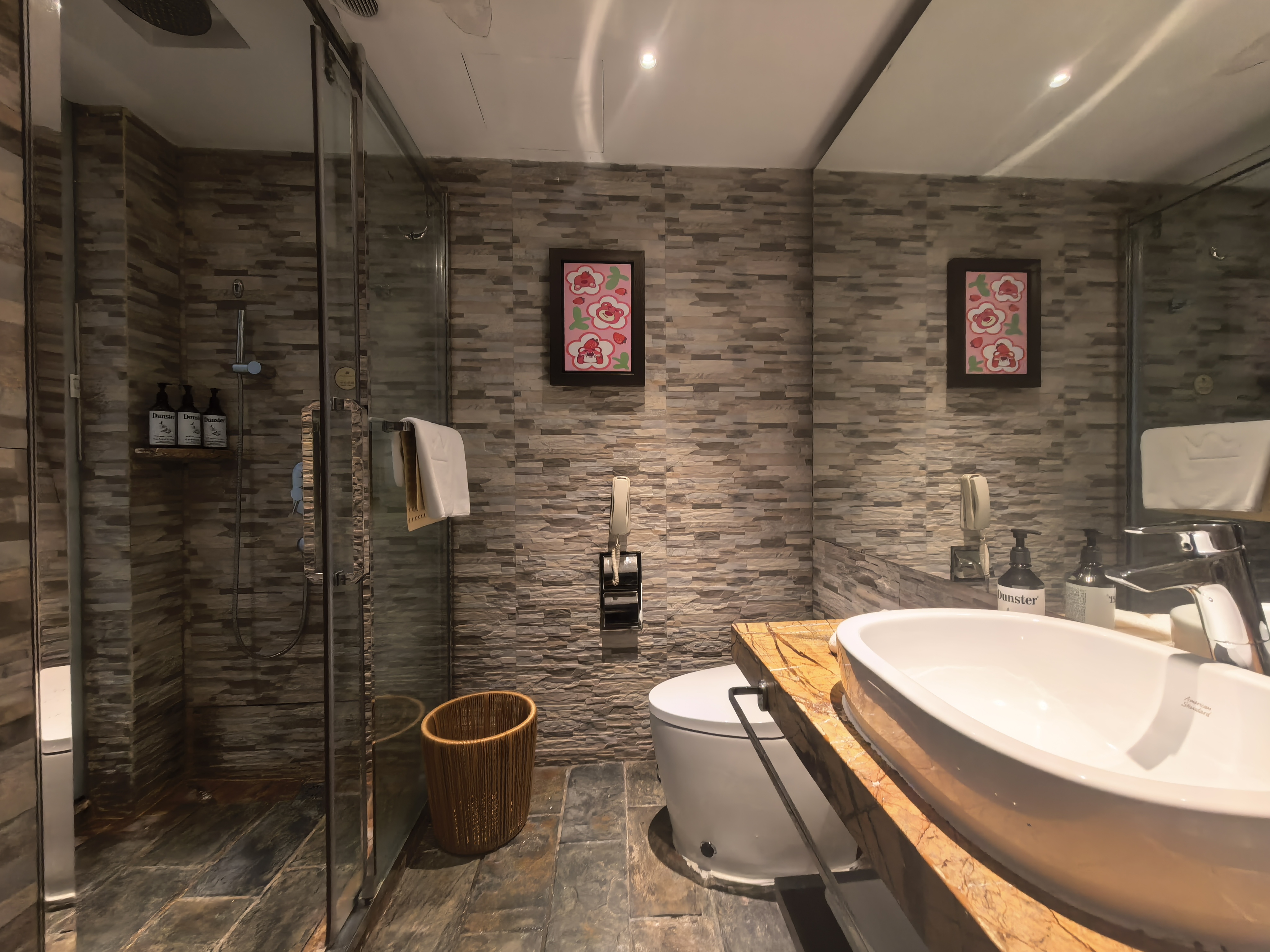 West Lake Vishwa ResortBuilding2-中古园景亲子房