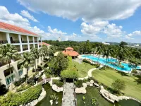 Bangi Resort Hotel Отели в г. 