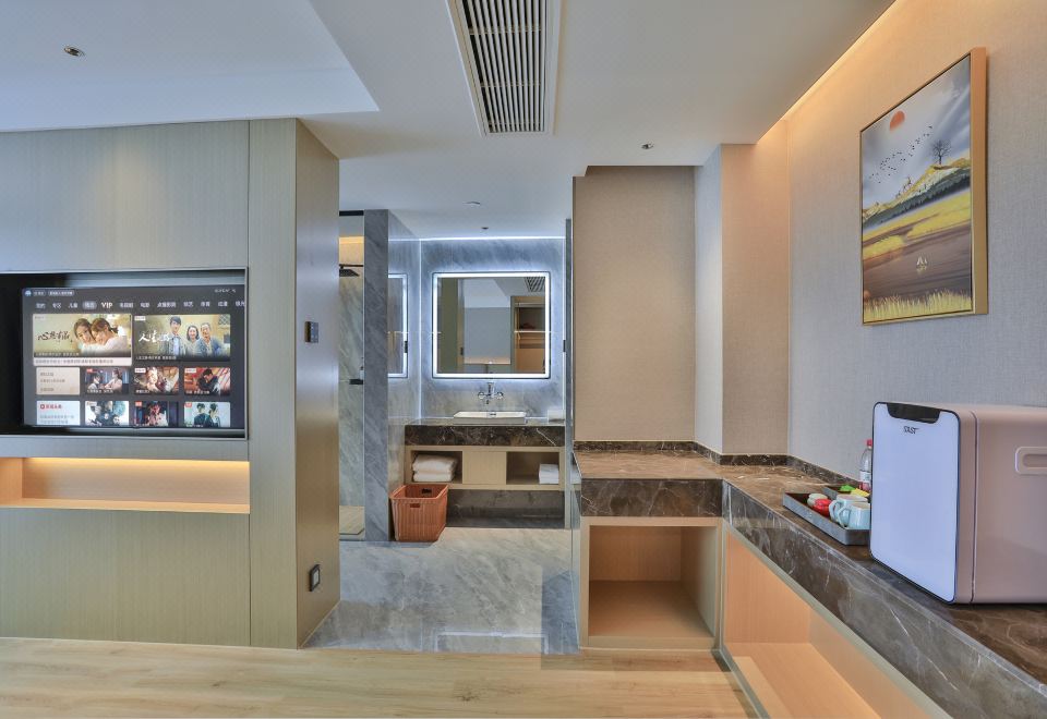 芳草·大床房（金可儿床垫+智控窗帘+小冰箱）