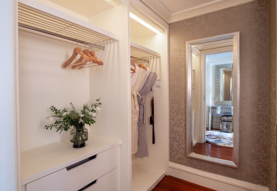 SeaView Garden Hotel QingdaoPresidential Suite