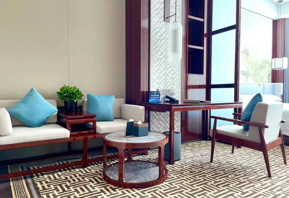 Century Huatian HotelSuperior Suite